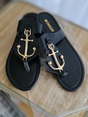 Chic,Nautical Black Anchor Sandals